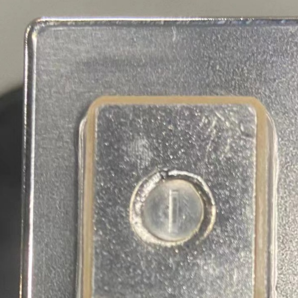 方殼電池封口焊接